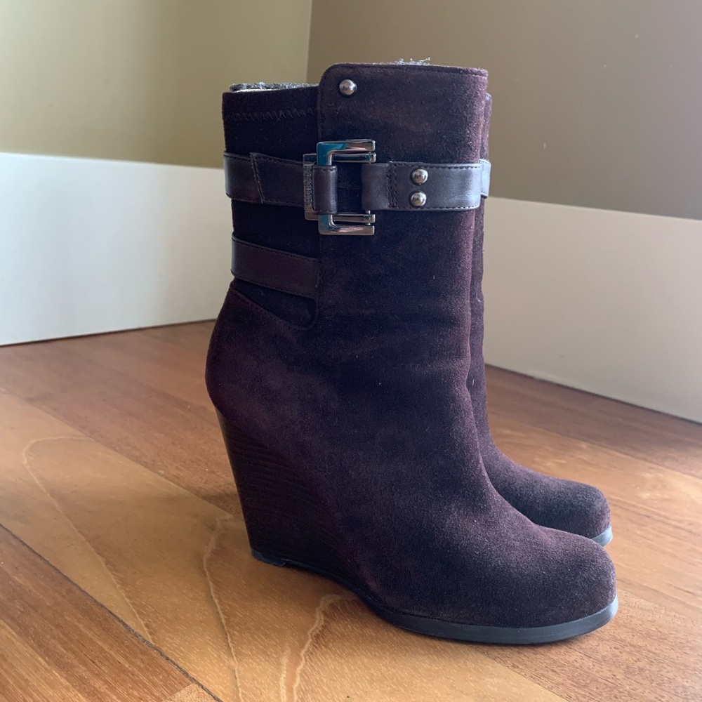 Guess Chocate Brown Suede Ankle Boots Size 6